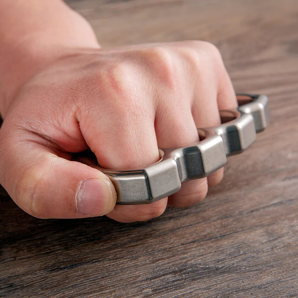 Titanium Brass Knuckles EDC Weapons - Image 4